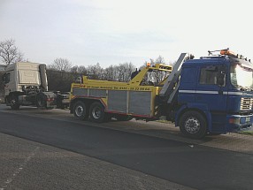 LRS LKW-Abschleppservice